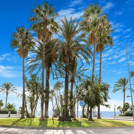 Adelfas By Finest Apartament