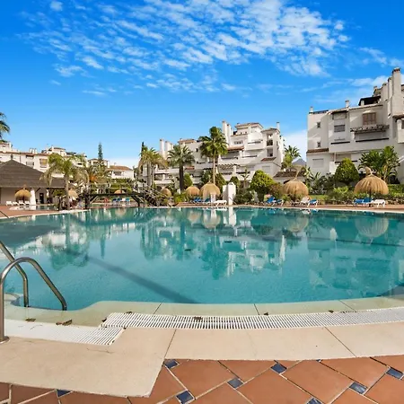 Adelfas By Finest Apartament *