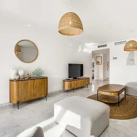 Adelfas By Finest Apartament *