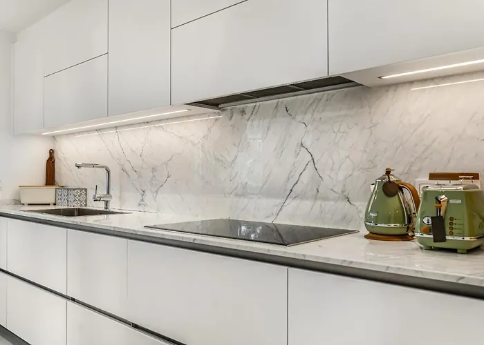 Adelfas By Finest Apartment