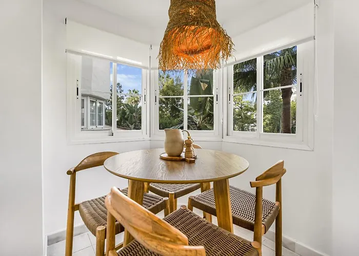 Apartment Adelfas By Finest