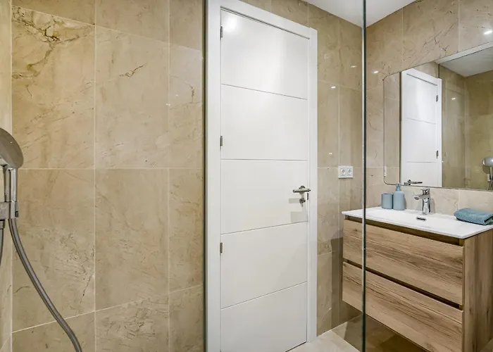 Adelfas By Finest Apartment